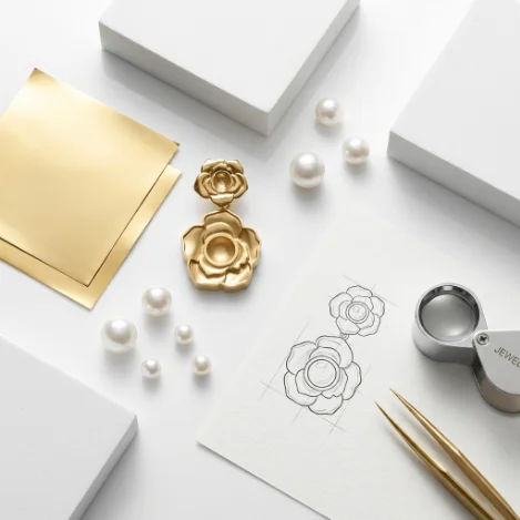 金晖羽迹中号流体蝴蝶不锈钢耳饰